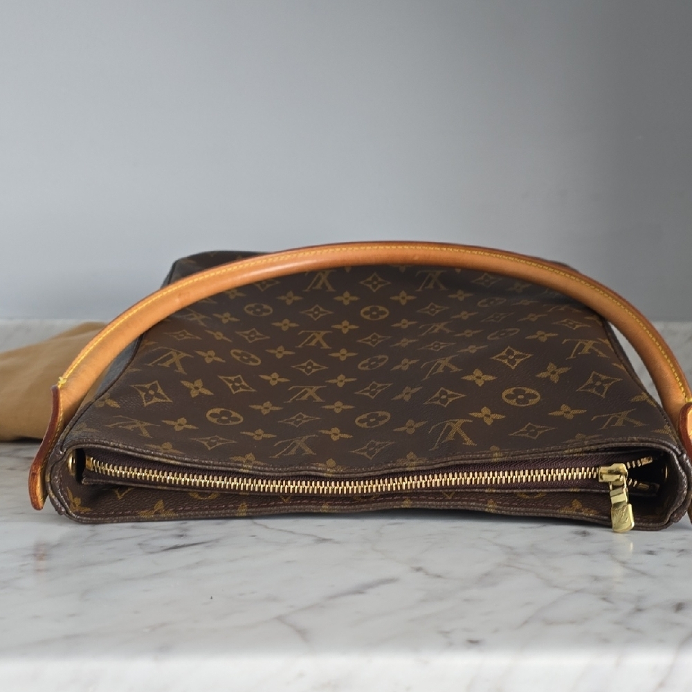 Louis Vuitton Looping GM Monogram Canvas Bag - Picture 8 of 16